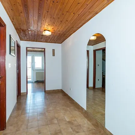 Saric Appartement Kaštela